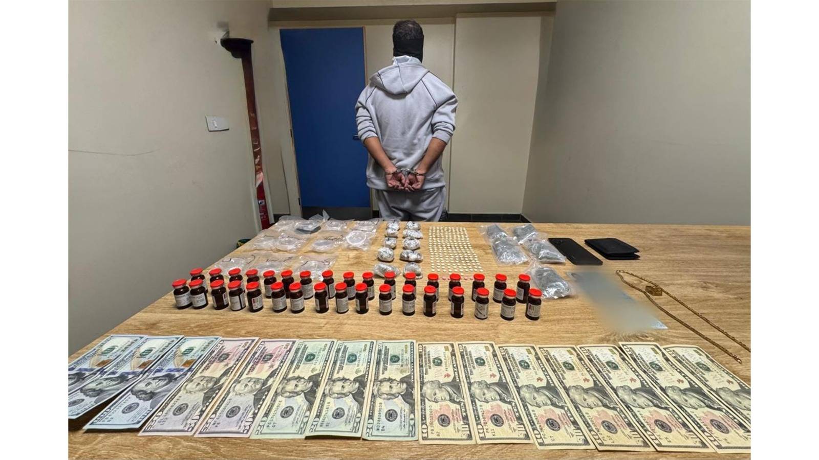 مفرزة استقصاء بيروت أوقفت شخصاً بجرم
ترويج مُخدّرات وضبطت بحوزته كميّة منها