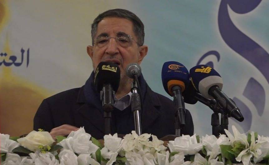 حزب الله: على الحكومة التوقّف عن تقديم التنازلات للعدو تحت الضغط
لبنان يحتاج الى دولة قوية تحمي سيادتها.. والمقاومة عنصر قوة