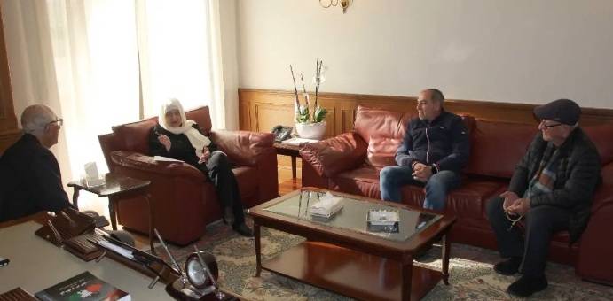 بهية الحريري استمعت لمطالب قاطني تجمعات
فلسطينية وأصحاب وكالات بحرية في مرفأ صيدا