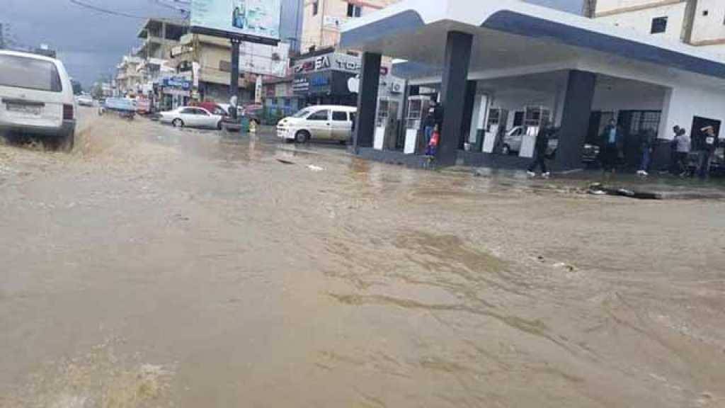 شوارع طرابلس وضواحيها غرقت بمياه الأمطار
مَن المسؤول وزارة الأشغال أم اتحاد بلديات الفيحاء ؟