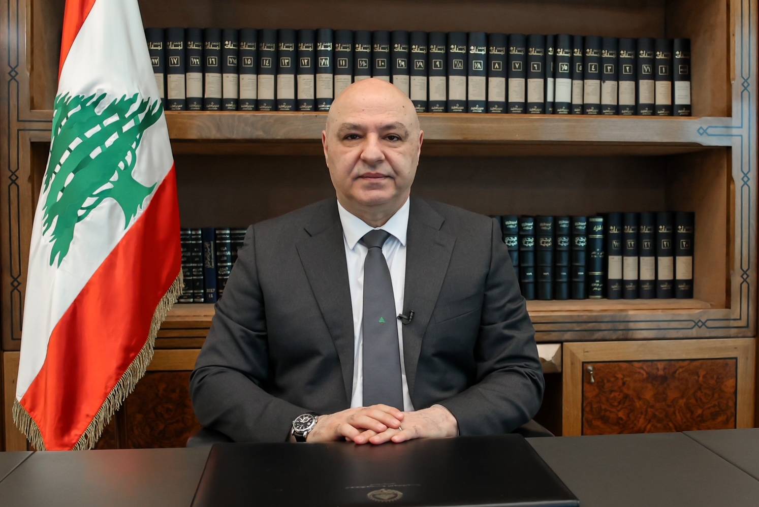 عون ووزير الدفاع يبحثان الأوضاع الأمنية