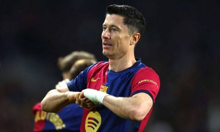 ليفاندوفسكي يحسم قرار رحيله قريبا؟