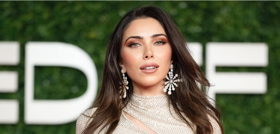 في قصر قديم في لبنان.. شقيق دانييلا رحمة يطلب يد حبيبته ملكة جمال استراليا السابقة للزواج