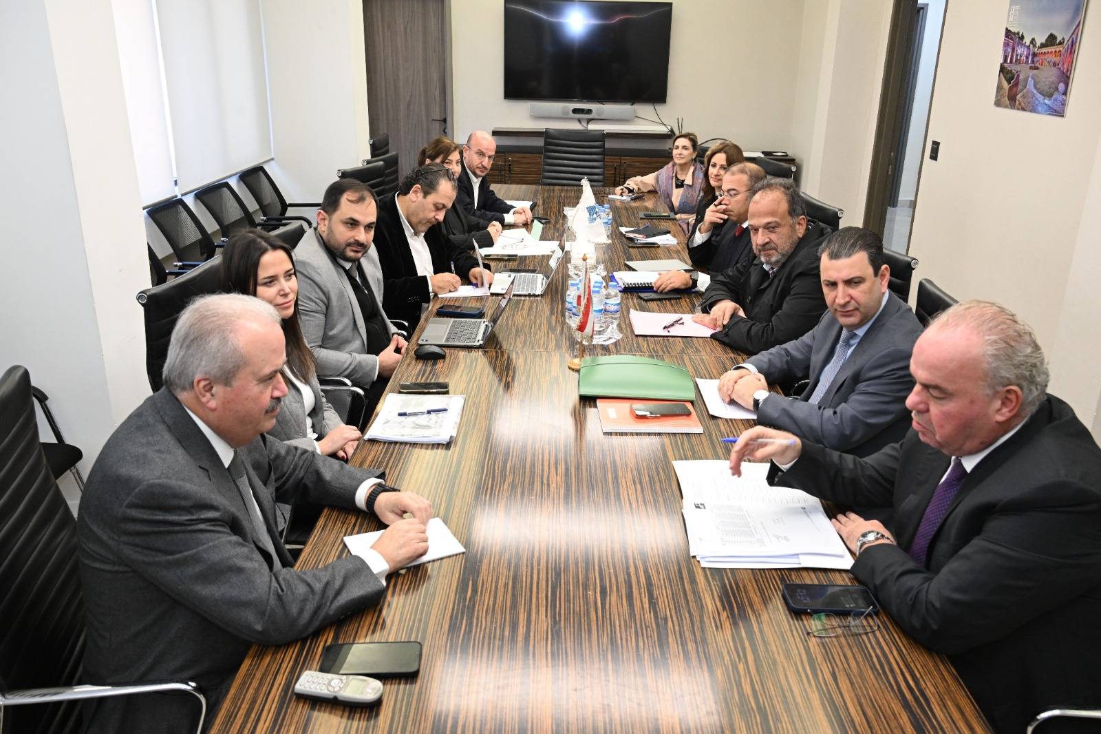 جابر عرض لاجراءات التعاون مع وزراتي الاتصالات
وتكنولوجيا المعلومات لتحسين ايرادات الخزينة