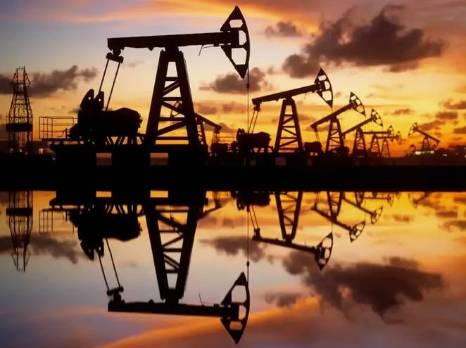 النفط يتراجع تحت تأثير اتفاق أميركي - فنزويلي