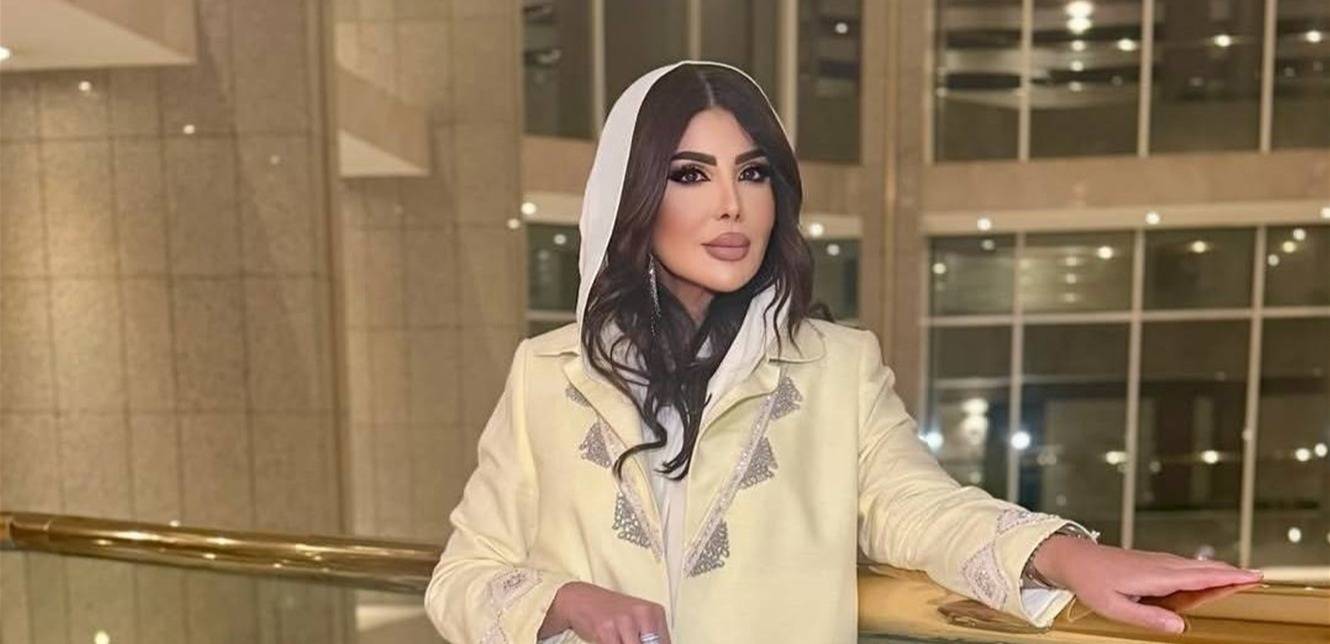 بعد أيام من البراءة… إلهام الفضالة أمام الكعبة