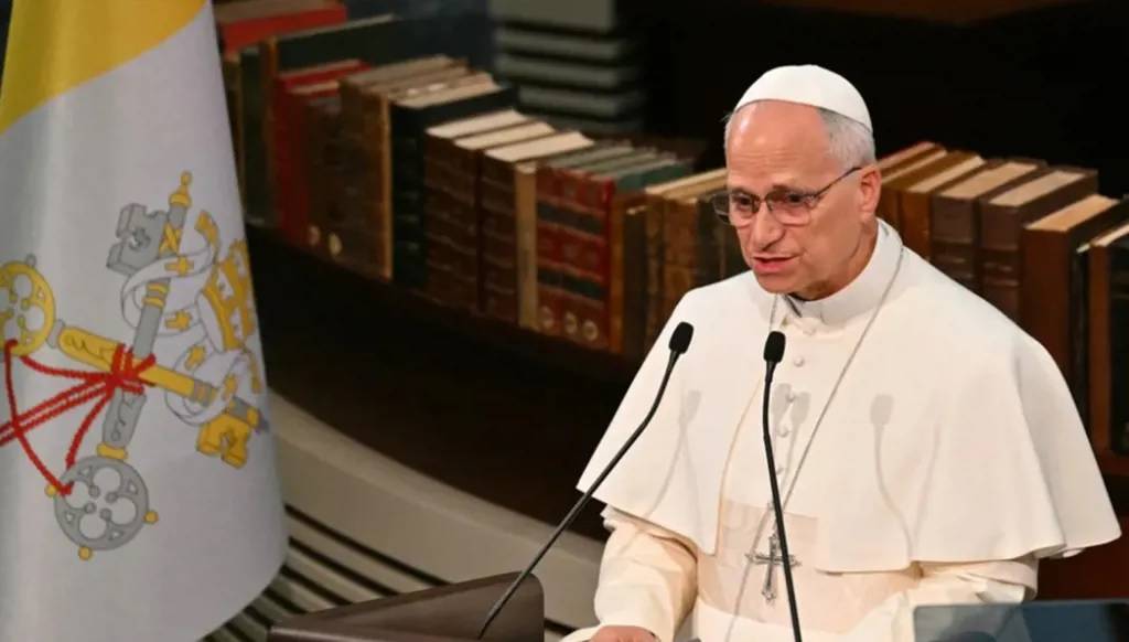 البابا لاوون يشيد بصمود اللبنانيين وتطلعات الشباب