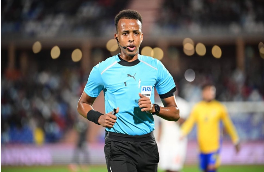 استبعاد حكم المباراة بسبب.... حذاء