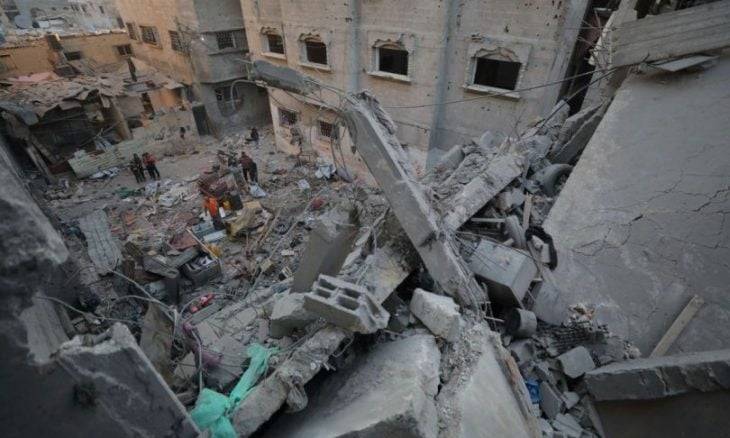 خلافات فتح وحماس تتواصل حول إدارة غزة.. الأولى تتشبث بمرجعية السلطة والثانية تدعو لمواقف إيجابية