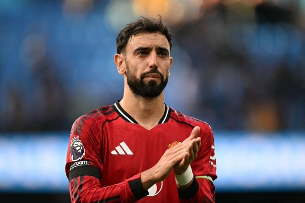 فوضى مانشستر يونايتد تجدد جرح فيرنانديز