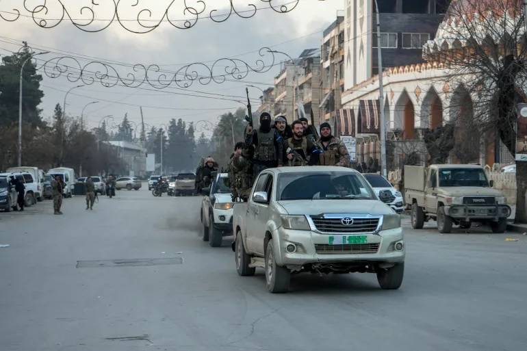 استنفار للجيش السوري شرق حلب...وضبط أسلحة تابعة لـ