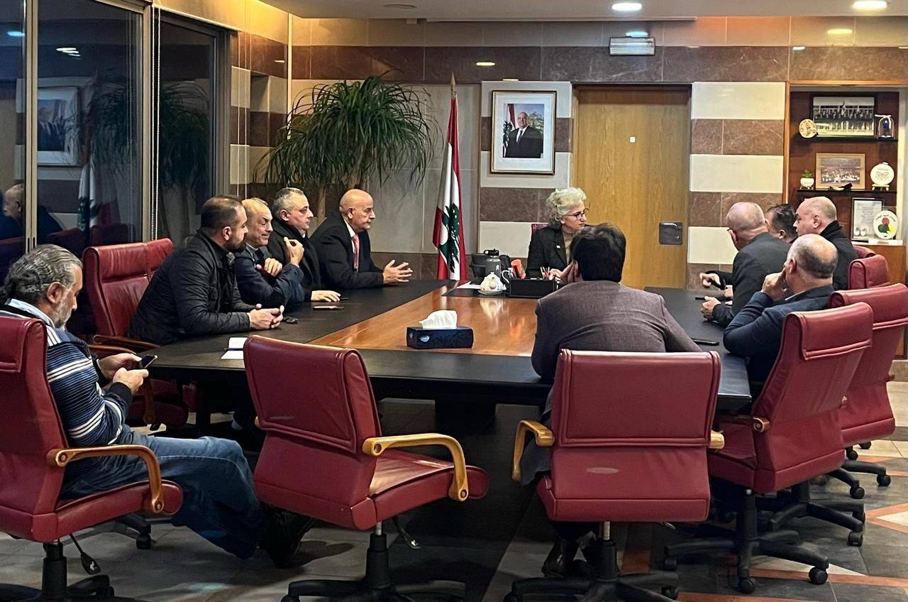 كرامي للمعلمين: أتابع مطالبكم وسأدافع عنها في مجلس الوزراء