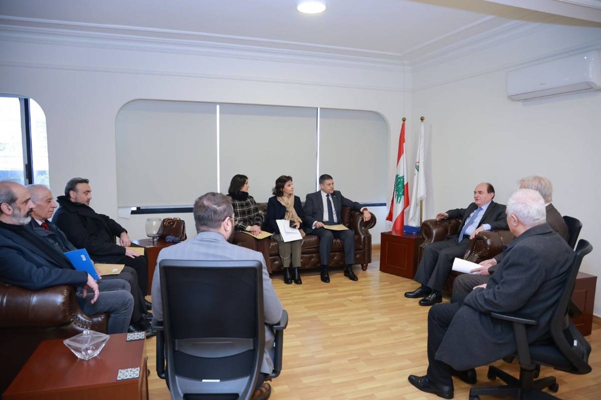 رئيس مجلس إدارة مرفأ بيروت والأعضاء تقدموا

بتصريح الذمة المالية إلى الهيئة الوطنية لمكافحة الفساد