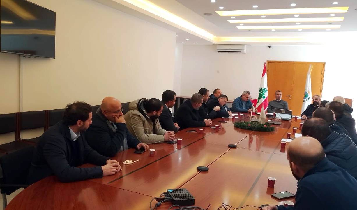 وزير الزراعة استقبل نقابة مستوردي المواشي
وبحث سبل مكافحة الغش ودعم السوق قبيل رمضان