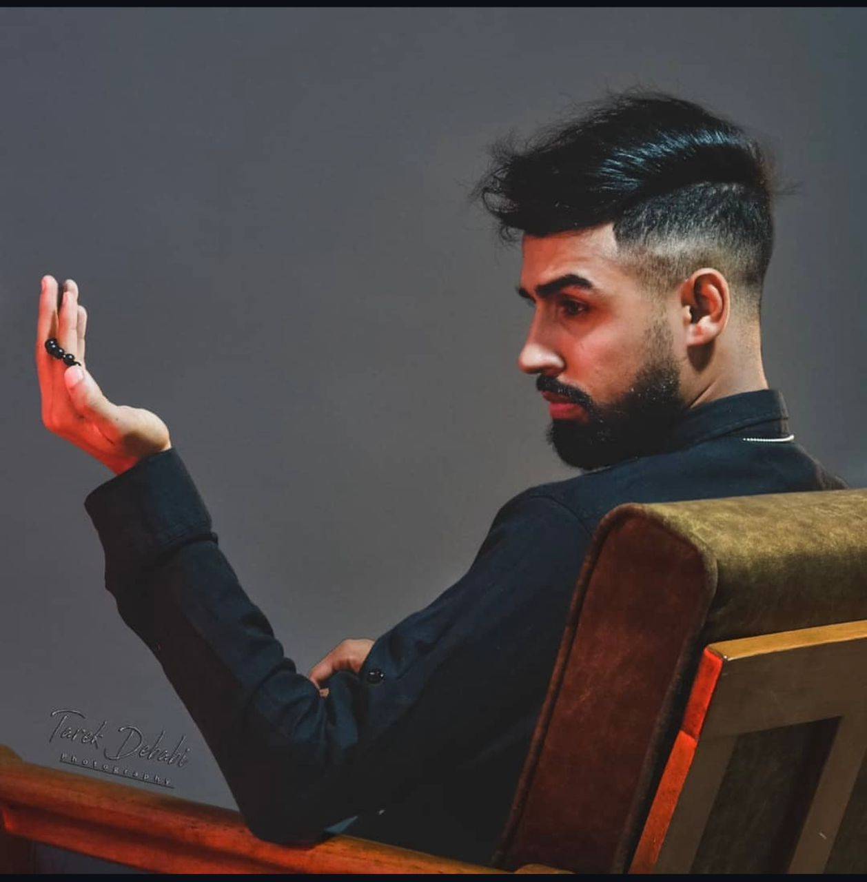 سيف سديرة يطلق أغنيته الجديدة “محلاها يا ناس” بإحساس عال!