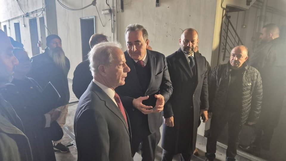 زيارة عيسى لكهرباء لبنان: فك 