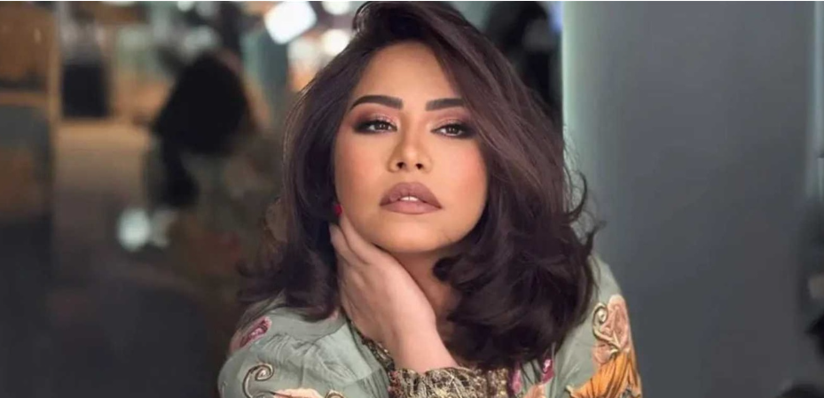 بشأن الحالة الصحية للفنانة شيرين عبد الوهاب.. شاعر معروف يكشف آخر المستجدات