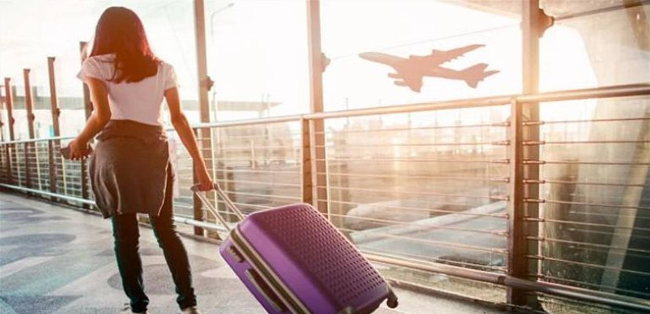 فور وصولها إلى المطار... توقيف راقصة إستعراضيّة وضبط مخدرات بحوزتها