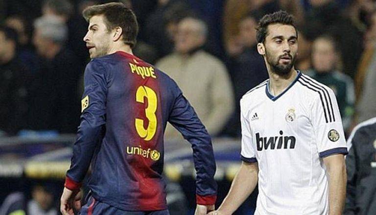 «بيكيه يسخر من أربيلوا».. رسالة واتساب مسيئة لمدرب ريال مدريد