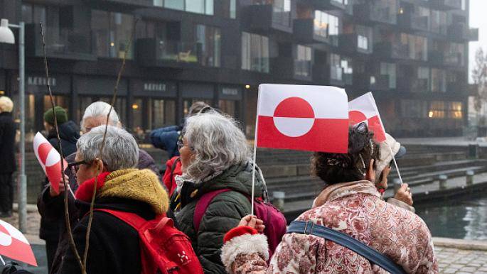 تظاهرات حاشدة في كوبنهاغن دفاعاً عن غرينلاند