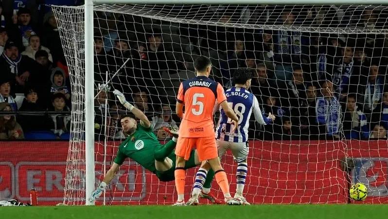 بعد سقوط برشلونة... فليك يهاجم الحكم: لن أهدر طاقتي مع هذا الشخص!