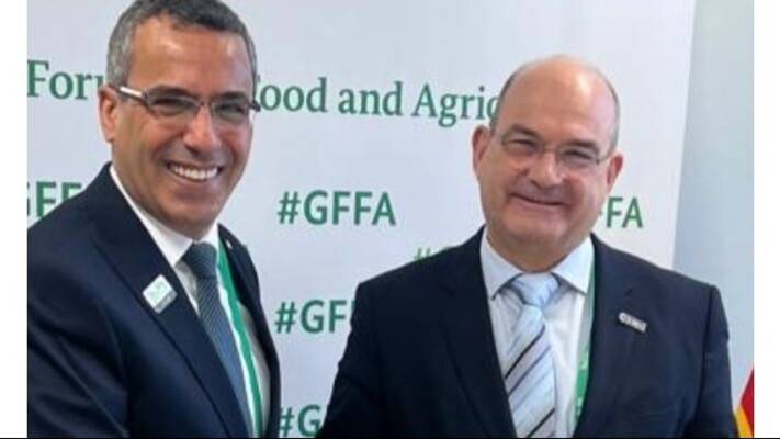 هاني عقد سلسلة لقاءات في برلين على هامش
مشاركته في المنتدى العالمي للزراعة والغذاء