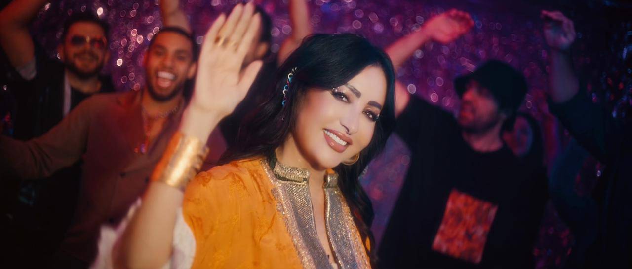 لطيفة التونسية تطل بصورة مختلفة في 