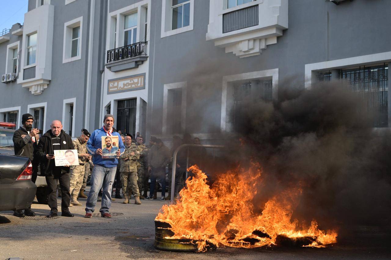 وقفة إحتجاجية لأهالي ضحايا المرفأ
على خلفيّة تعيين قزي مديرة عامة للجمارك