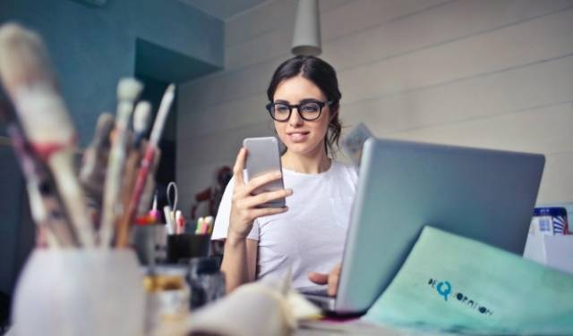 متى يصبح استخدام وسائل التواصل الاجتماعي خطرًا على المراهقين؟