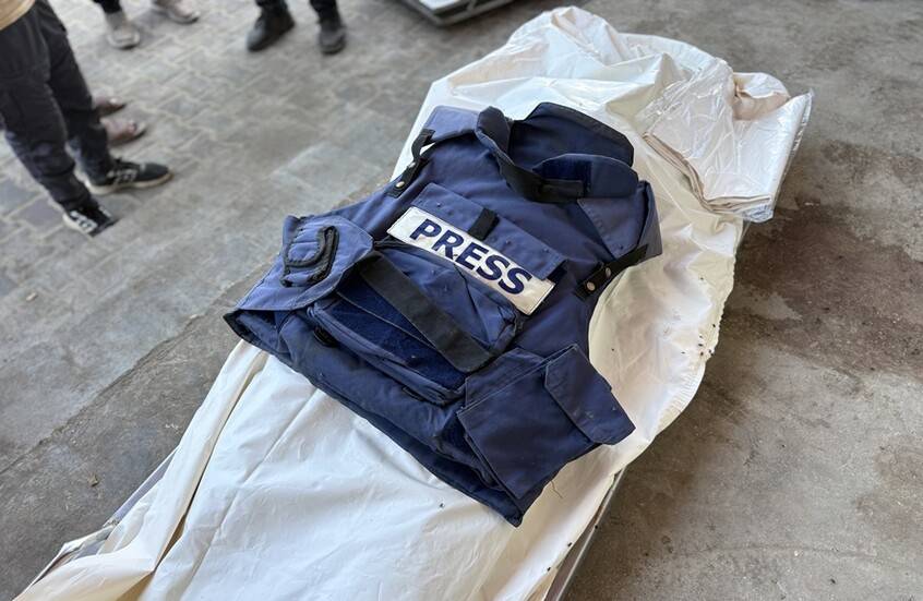 غزة: 11 قتيلاً بينهم 3 صحفيين يعملون مع اللجنة المصرية