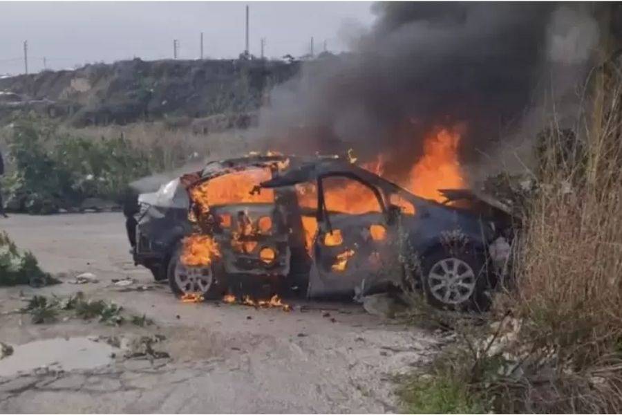 الإحتلال يُواصل عدوانه.. شهيدان جراء استهداف سيارتيهما في الجنوب
إنذارات لسكان الخرايب وأنصار.. وغارات عنيفة على قناريت وكفور وجرجوع