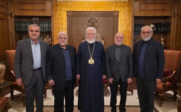 وفد من حزب الله زار البطريرك كيشيشيان:
لضغط دولي للإفراج عن الأسرى ووقف الإعتداءات