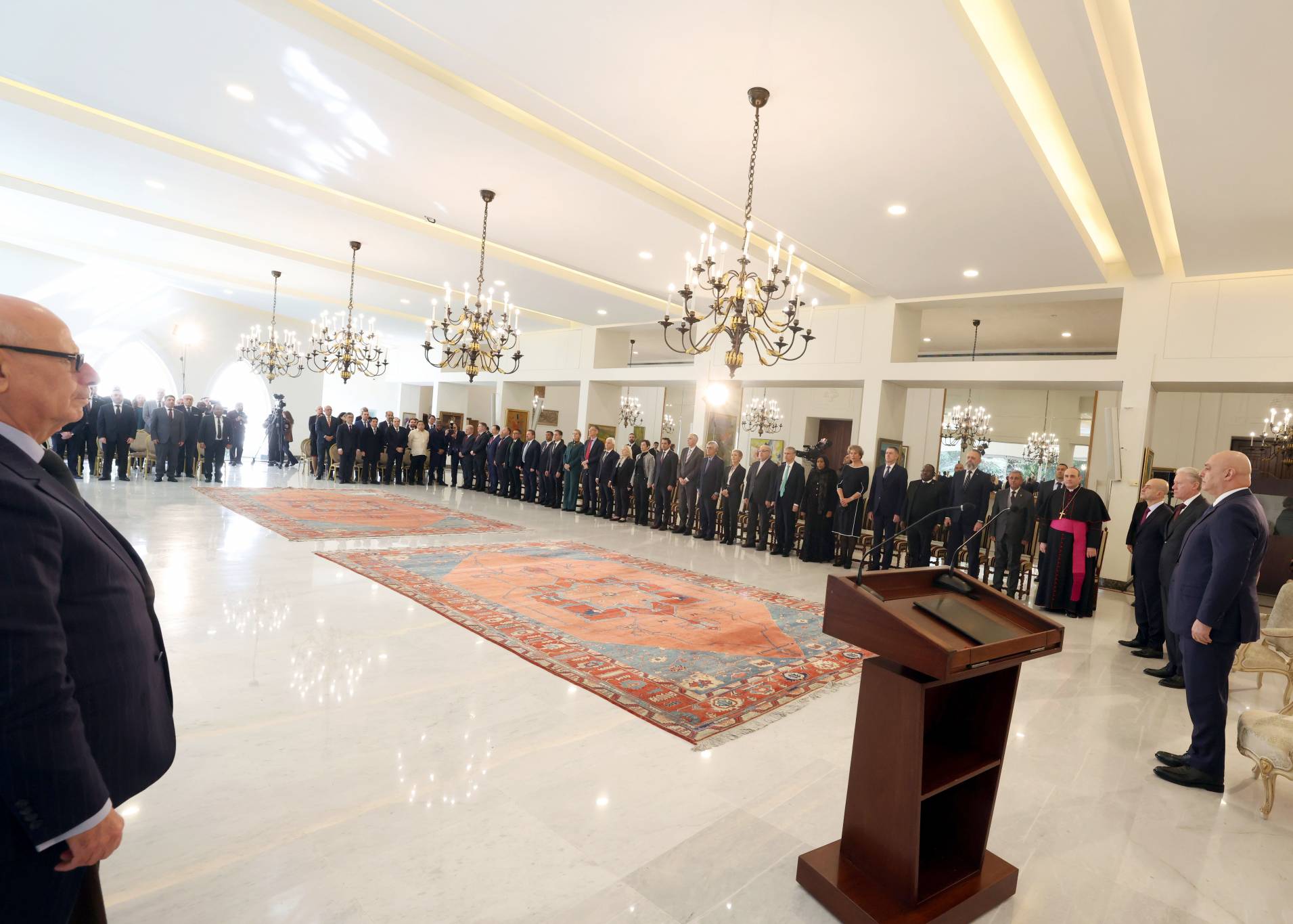 رسائل من بعبدا للداخل والخارج وعون يؤكد: الحل بالحوار
«إسرائيل» طلبت نقل الاجتماعات من الناقورة
إعترافات خطيرة امام عثمان... و«ابو عمر»: انا تاجر مش أمير