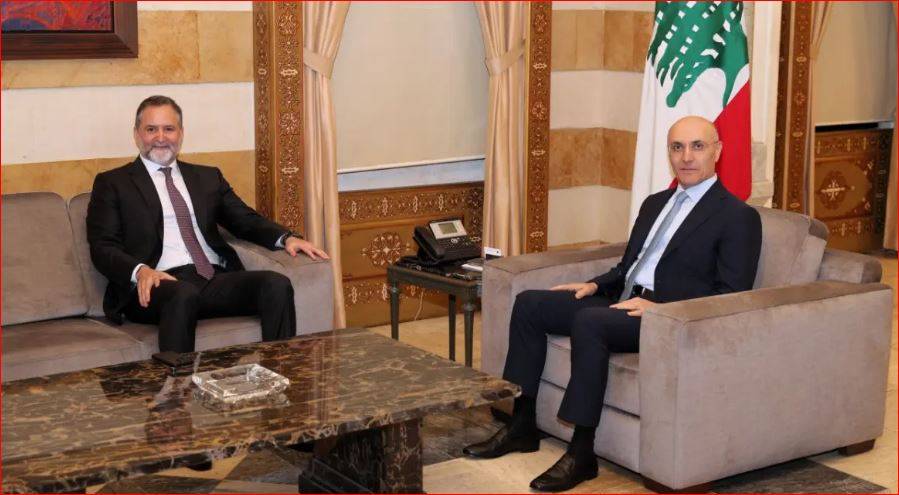 الأوضاع العامة وآخر المستجدات بين وزير الداخلية وصائب سلام