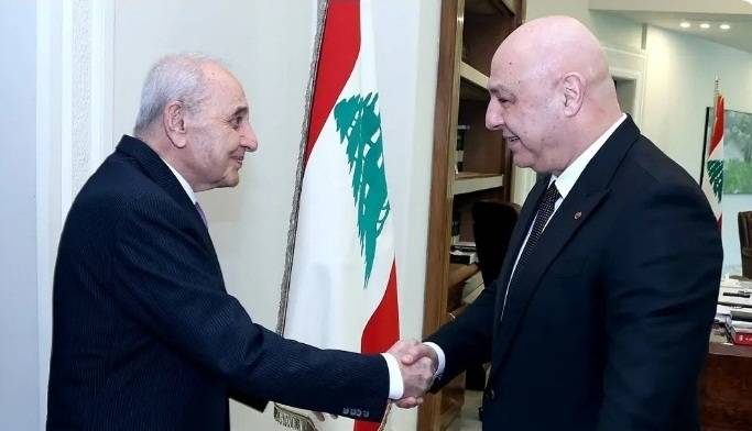 هل تنجح وساطة عين التينة في ضبط الإيقاع بين بعبدا وحارة حريك؟