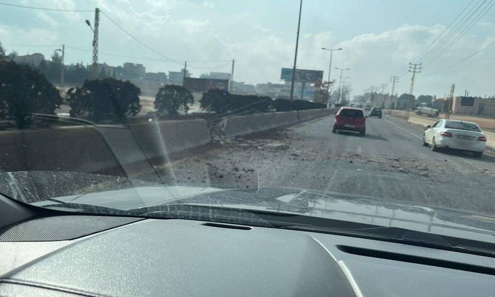 العدو الإسرائيلي يواصل عدوانه: غارتان في محيط بعلبك
دبابة أطلقت النار باتجاه الجيش و