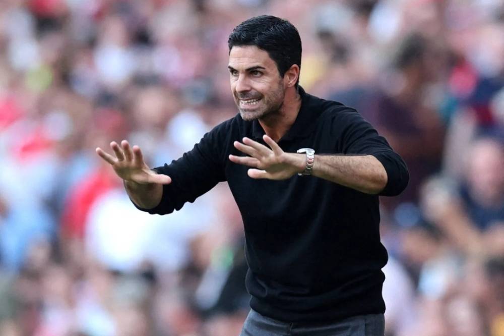 أرتيتا تفوق على عدد من أساطير التدريب