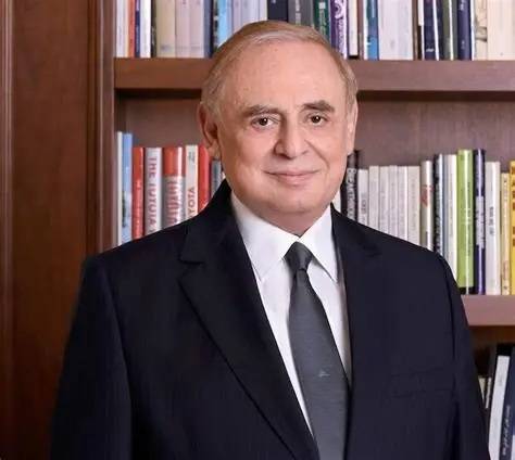 البستاني يوضح خلفية الإخبار المتعلّق بإيلي عبود وأمين سلام