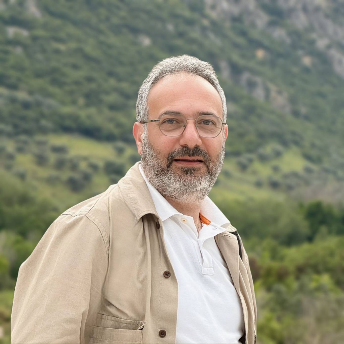 كنز لبنان الأبيض في خطر
أبي راشد لـ