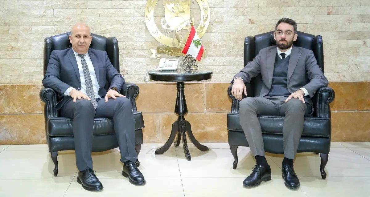 خريش تسلّم المعدات اللازمة لاستكمال مهمة الإنقاذ في طرابلس