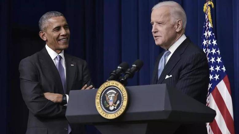 بعد حادثة مينيابوليس.. كلينتون وأوباما يدعوان الاميركيين الى التحرك