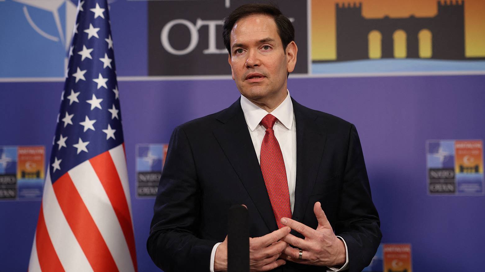 روبيو: سقوط النظام الإيراني سيتطلب التفكير بشأن وجودنا في المنطقة