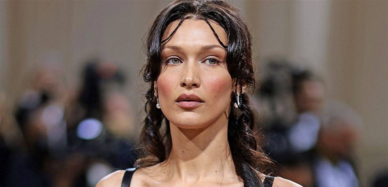 بعد علاقة استمرت لعامين.. بيلا حديد تنفصل عن حبيبها