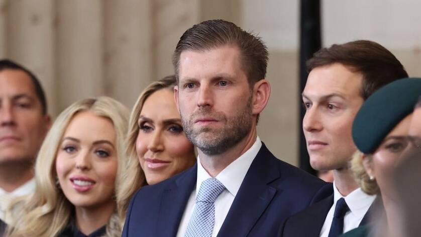 ابن ترامب ينفي إجراء أي محادثات بشأن الموانئ مع رئيس 