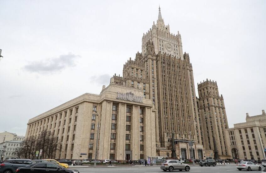 الخارجية الروسية: سندافع عن سفننا