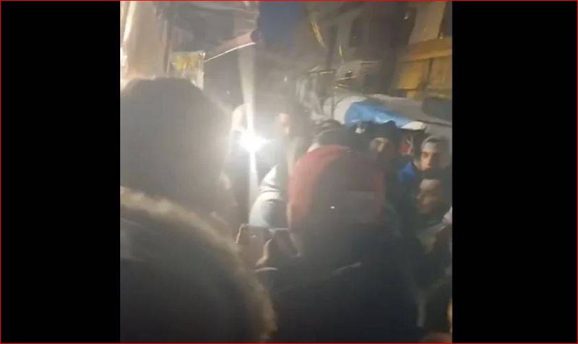 بالفيديو- وسط حالة هلع وضياع بين الأهالي.. إخلاء بناية سكنية في منطقة القبة