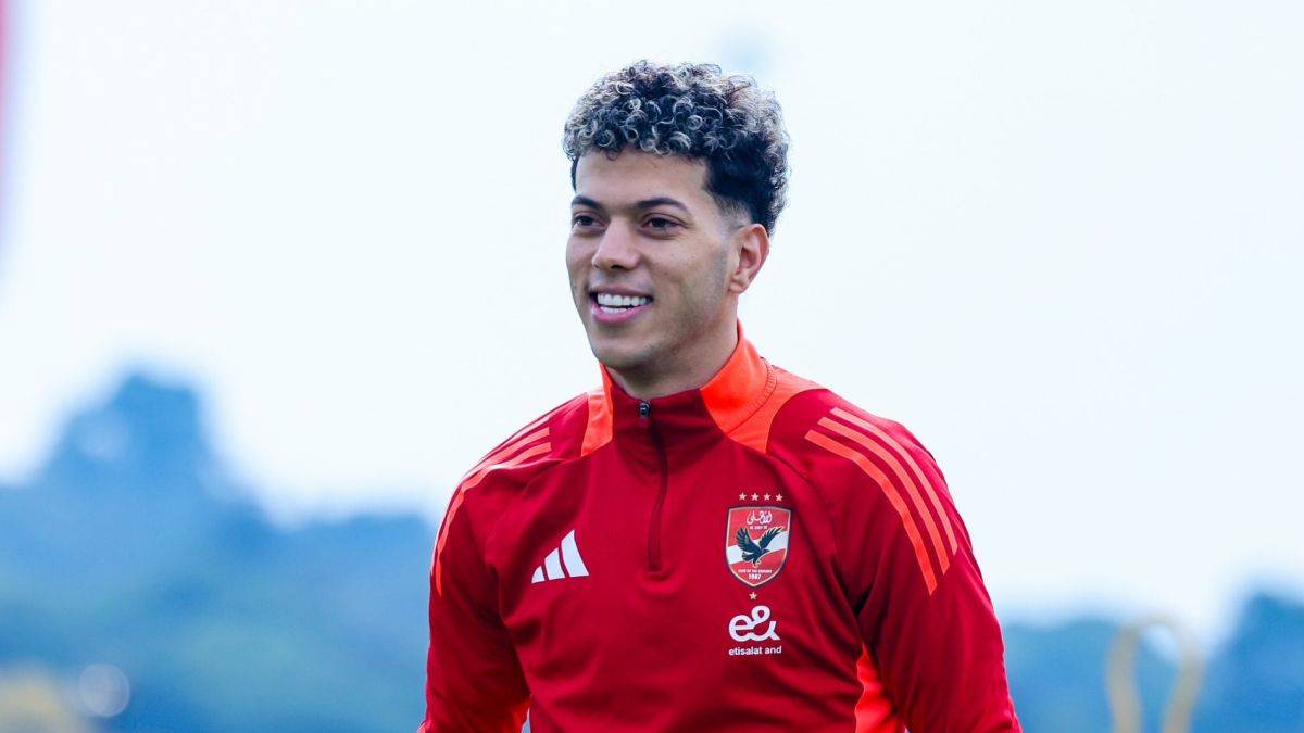 الأهلي يلوح بقرار صادم ضد إمام عاشور