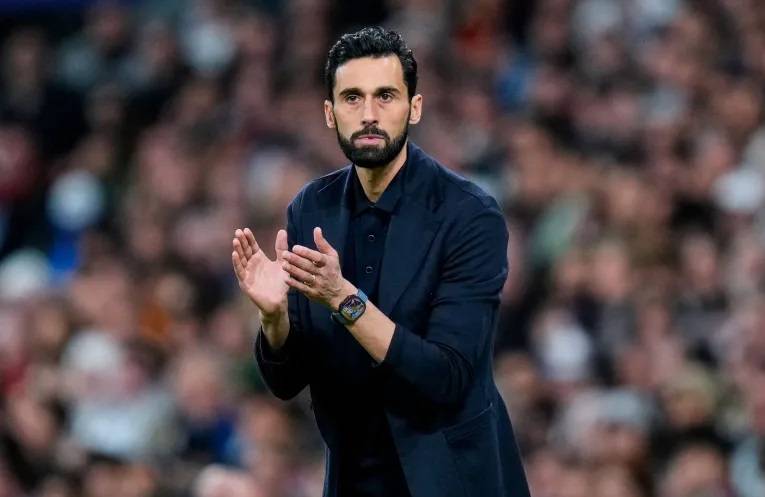 تمرد صامت في مدريد...
غضب ثلاثي من قرارات أربيلوا