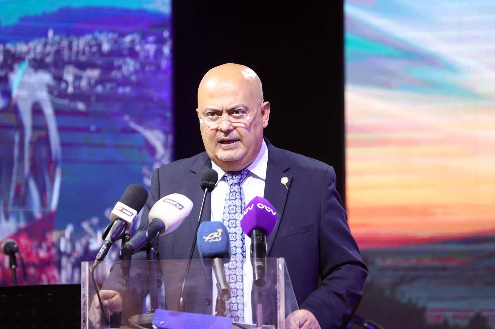 الكرة الطائرة: وليد القاصوف يتمنى التوفيق
لناديي الشباب البترون والبوشرية