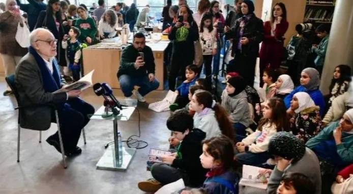 افتتح معرض الكتاب للأطفال
وزير الثقافة: على الولد ألّا يترك القراءة
لأنه سيفقد القدرة على التركيز الفكري